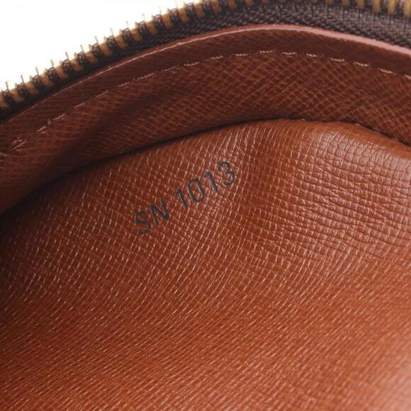 LOUIS VUITTON Brown Monogram Leather Shoulder Bag - Picture 5 of 11